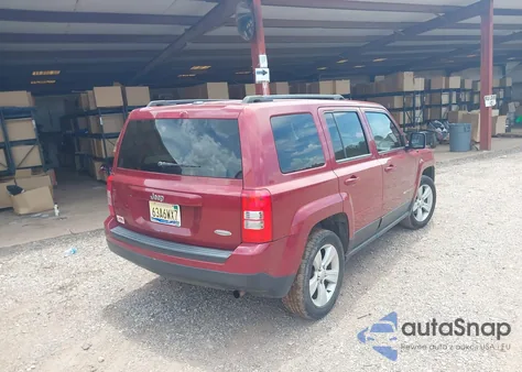 2016 Jeep Patriot Latitude z USA, uszkodzony, nr VIN 1C4NJPFA0GD582275